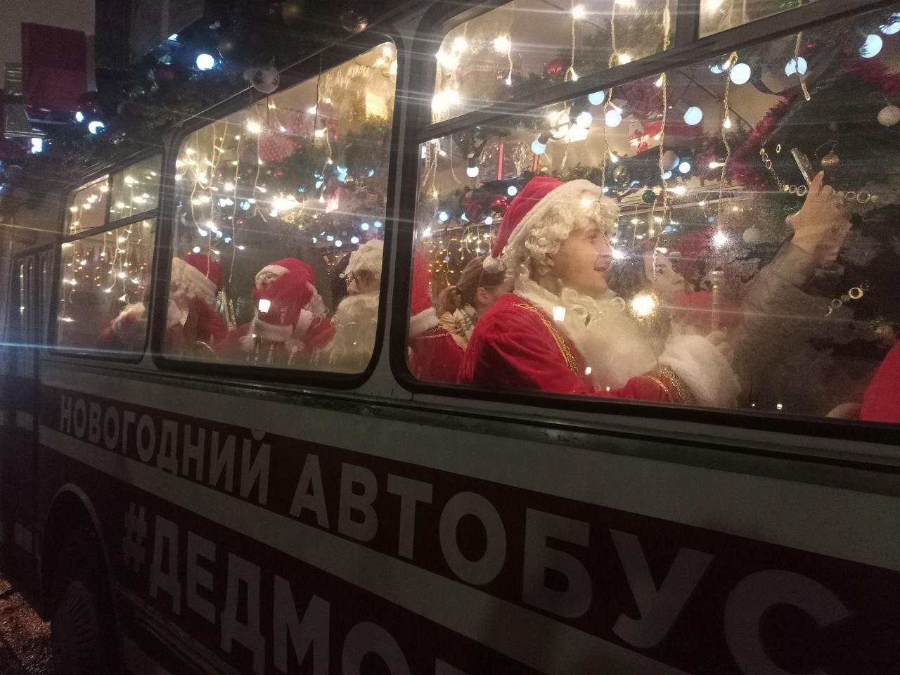 Акция "Новогодний грузовик" в Санкт-Петербурге
